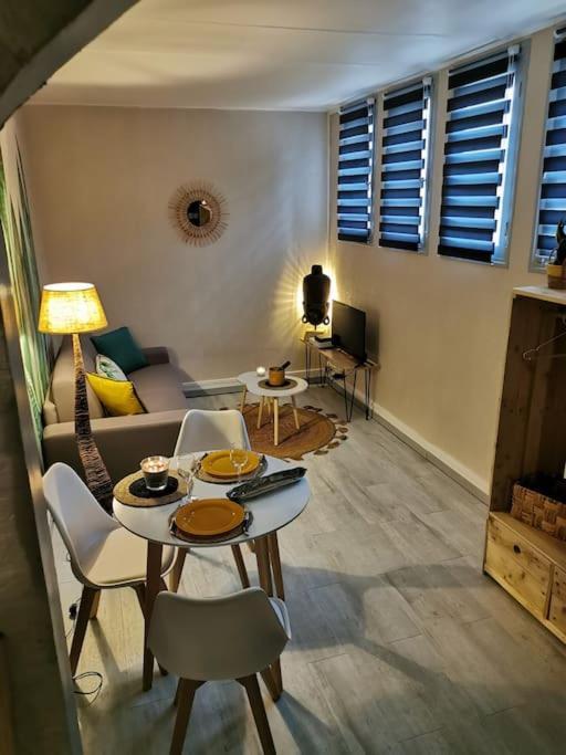 Апартаменты Cozy D'Opale Charmant T1 Bord De Mer Cour Privee Et Clot Wifi 3 Pers Animaux Acceptes Gratuit Berck Экстерьер фото